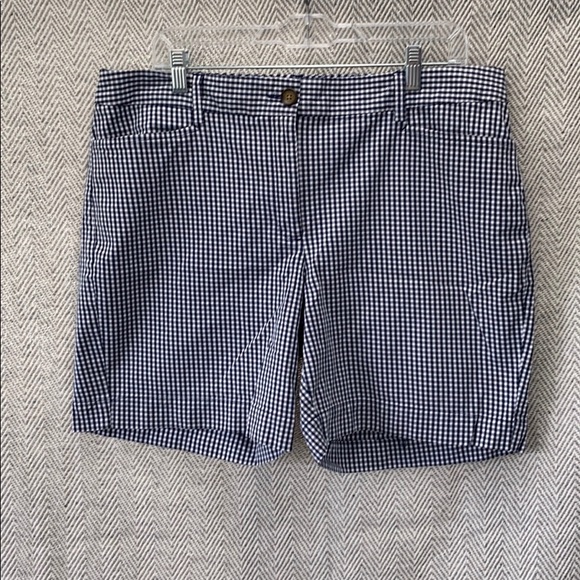 Lands' End Pants - Summer Shorts.